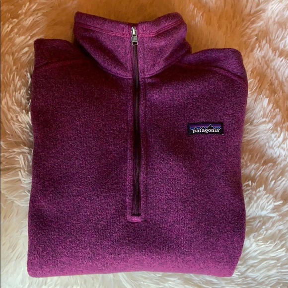 Patagonia Tops - Purple Patagonia Pullover!